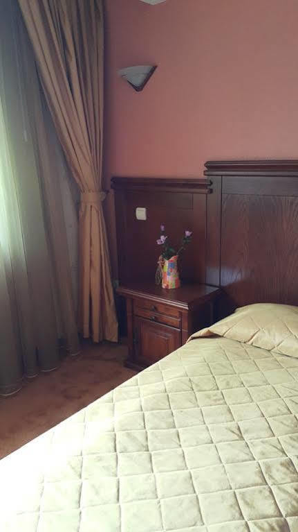 וליקו טורנובו Boliari Hotel מראה חיצוני תמונה
